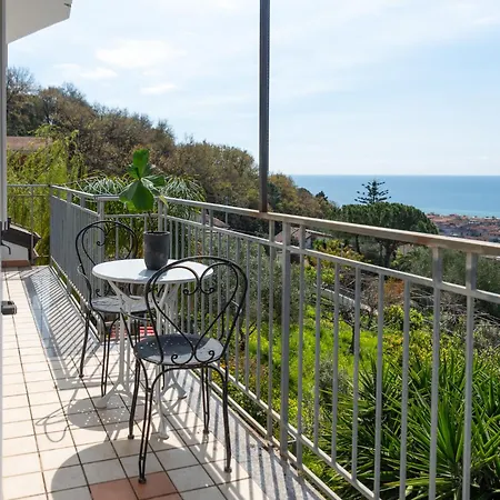 Apartment One Ascea